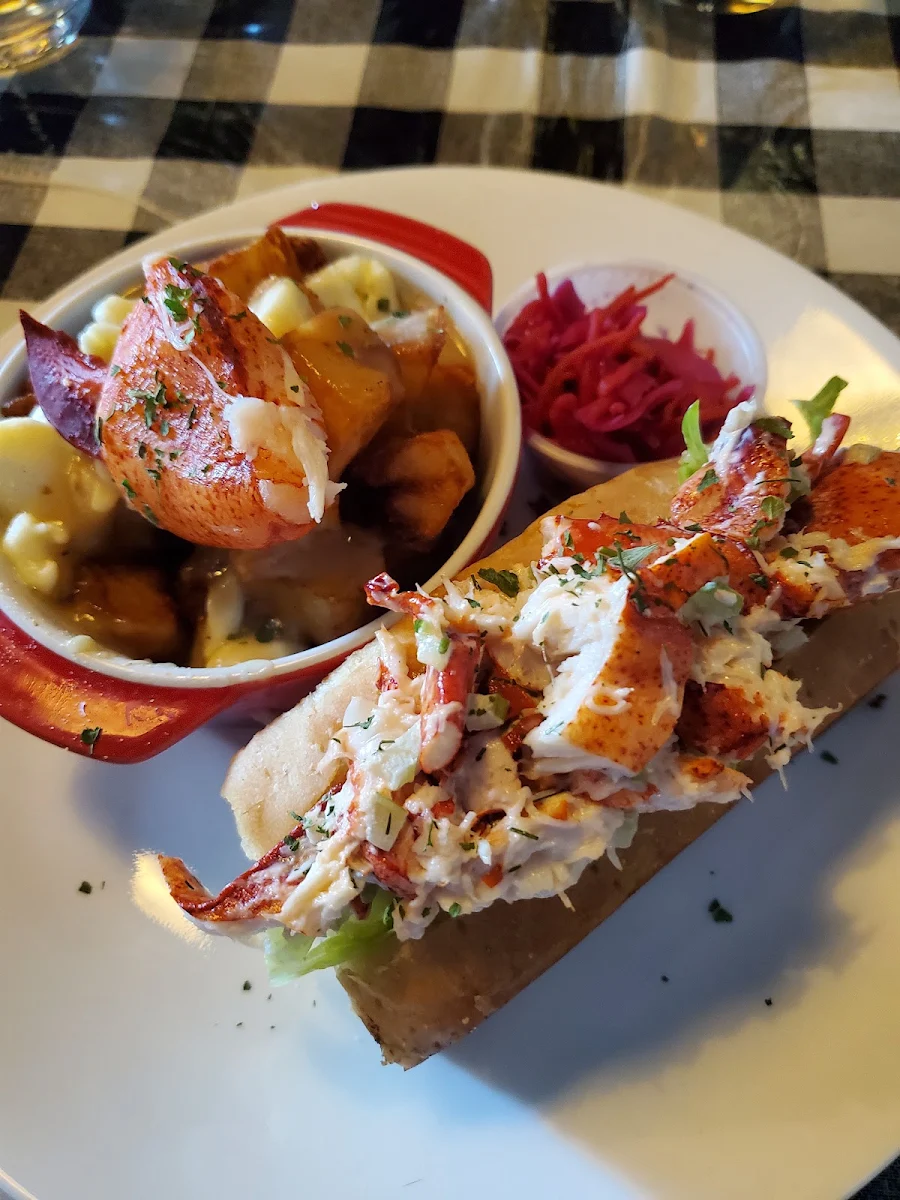 Jumbo Lobster Roll, Claudine's Eatery
