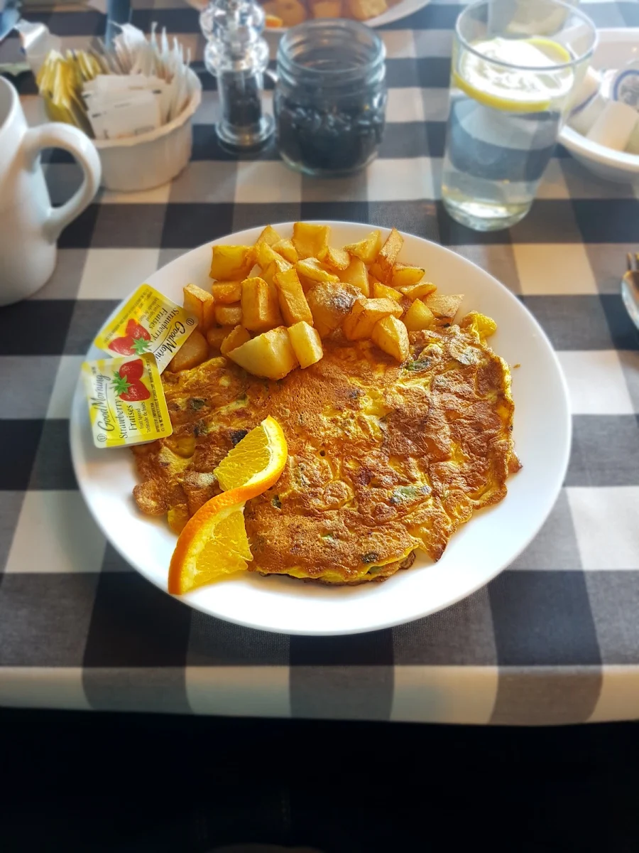 Omelette, Claudine's Eatery