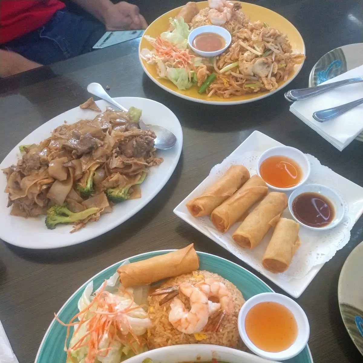Beef Pad See EW Chicken Cashew Nut Eggrolls