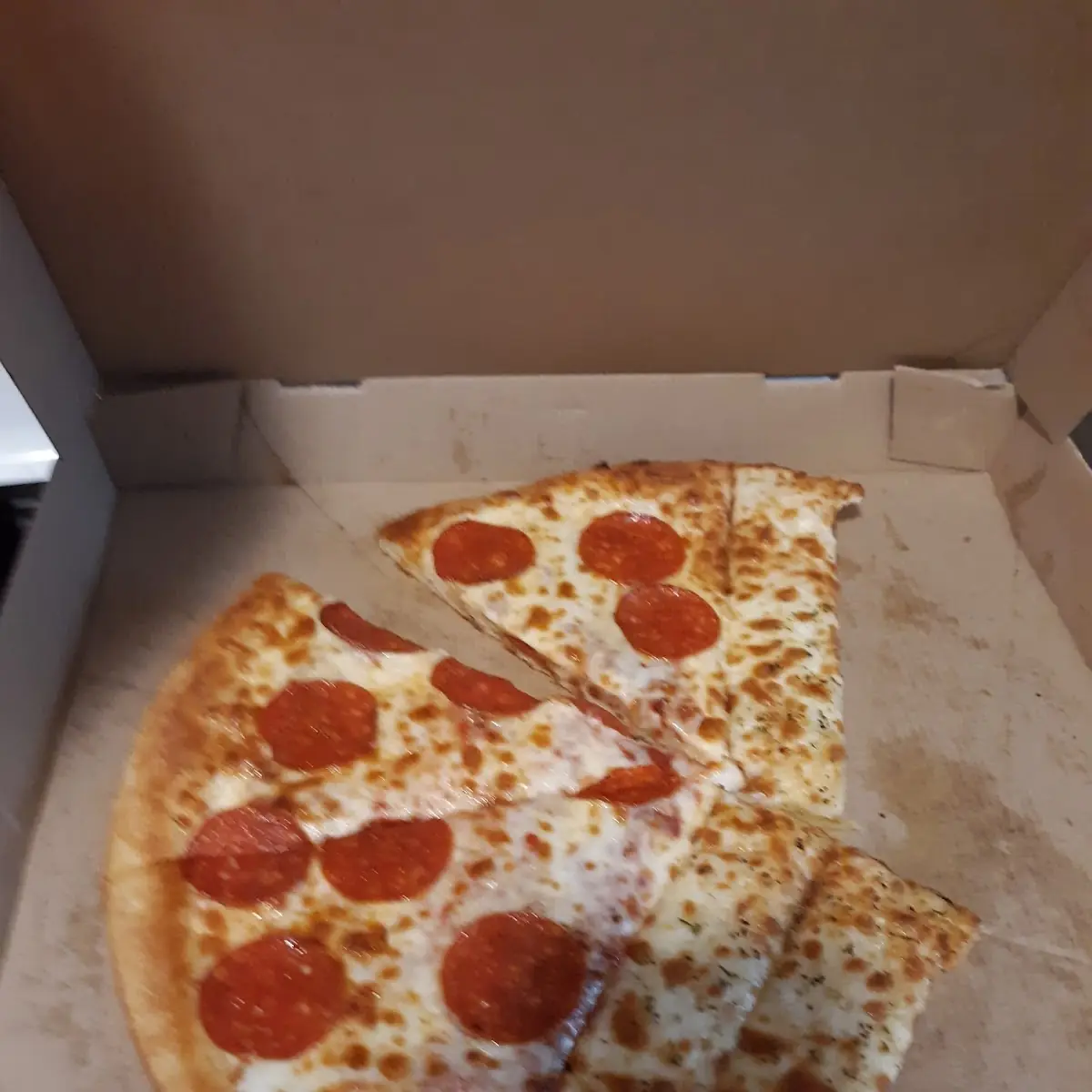 Pepperoni and Cheesy Bread