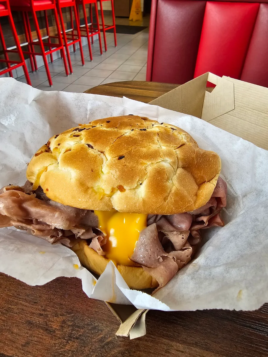 Beef 'N Cheddar Burger, Arby's