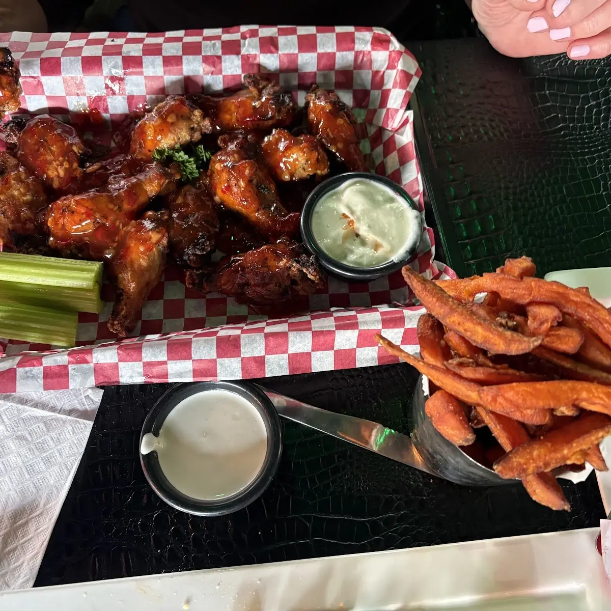 WINGS 6