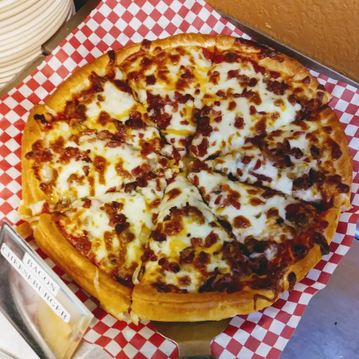 Bacon Cheeseburger Pizza