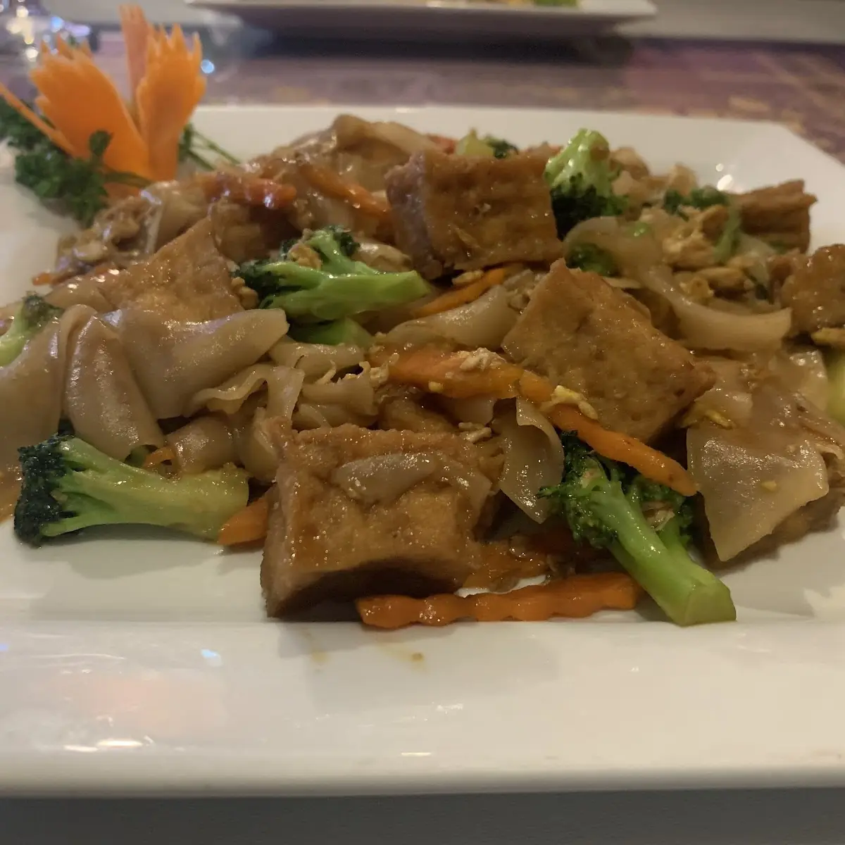 Pad See EW Tofu