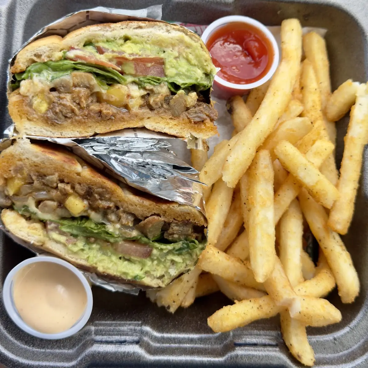 CHICKEN MILANESE BURGER