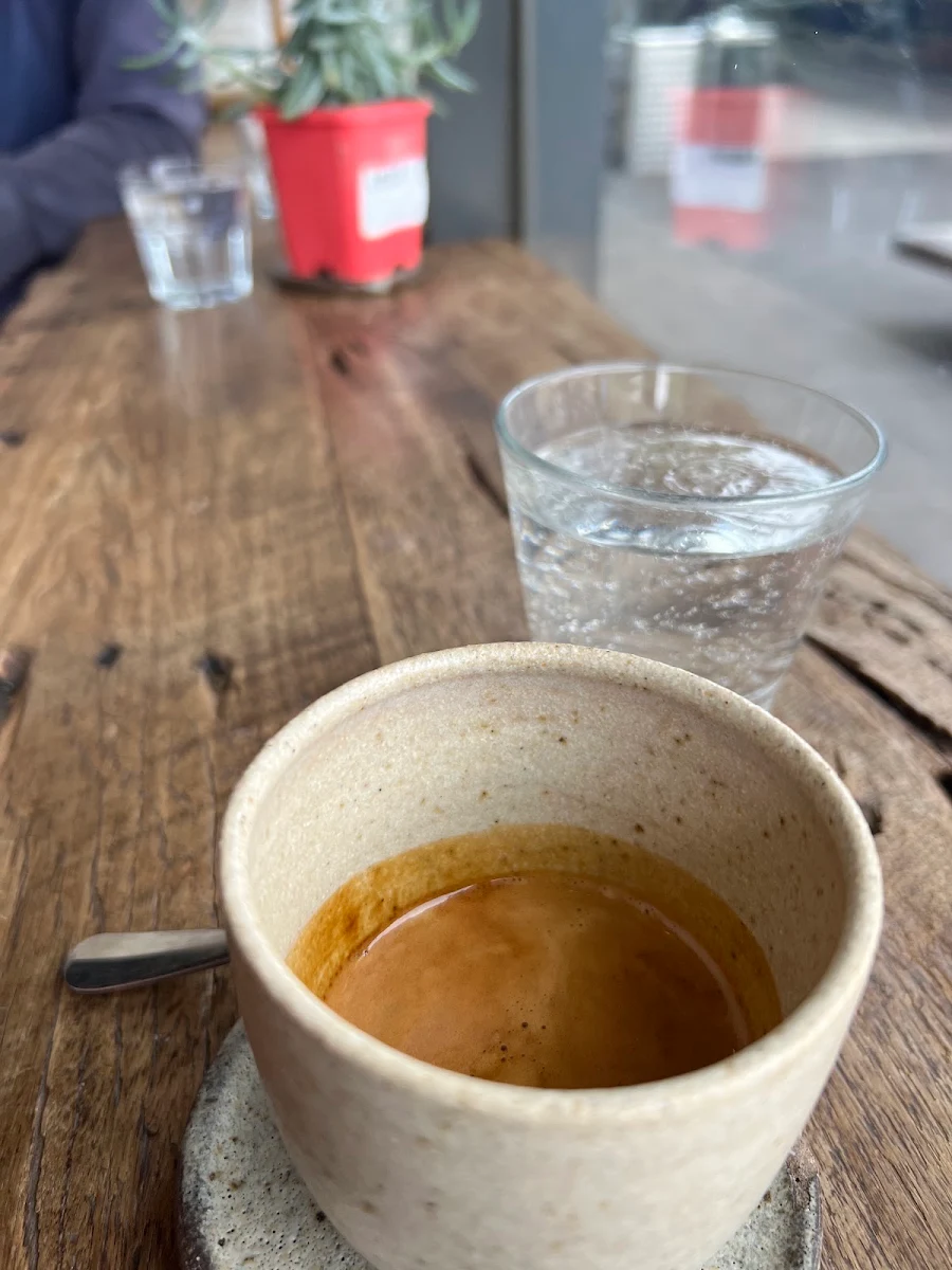 Expresso, Black Flat Coffee Brewers