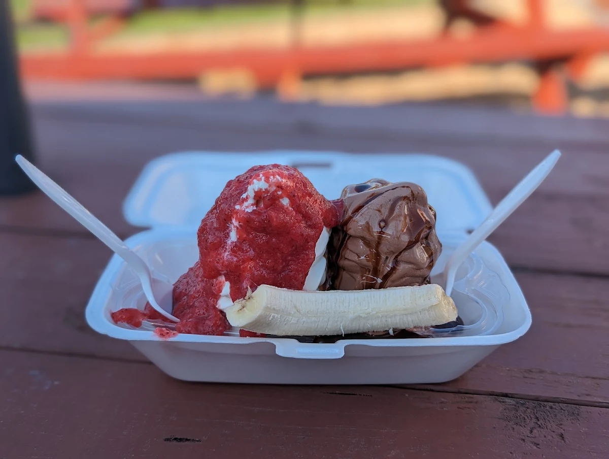 Small Banana Split