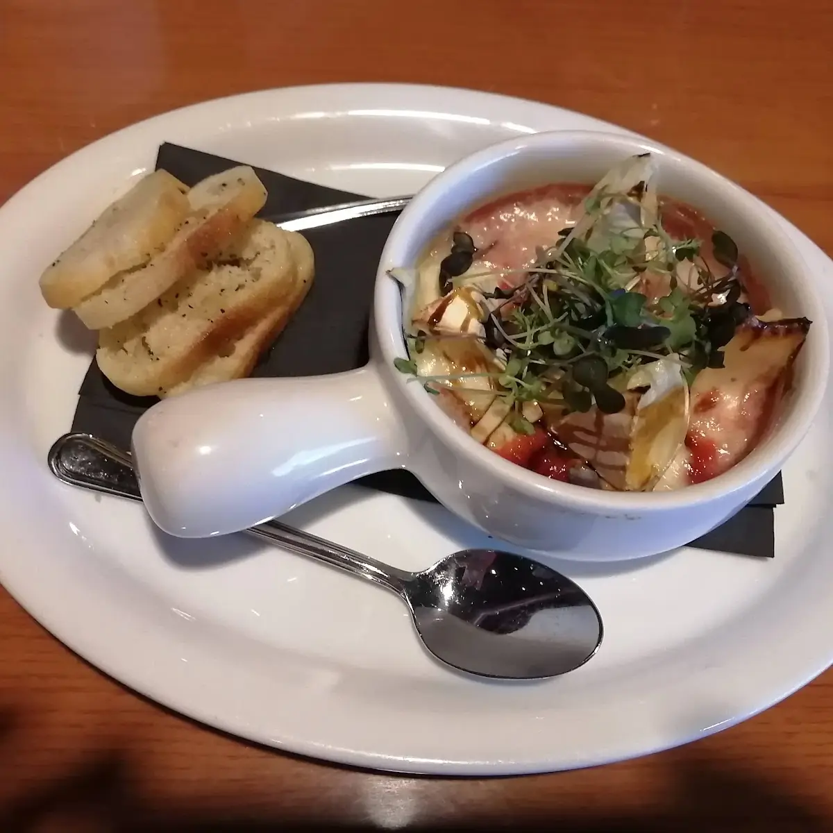Warmed Brie with Seasonal Fruit and Sliced Baguette, Valley View Restaurant