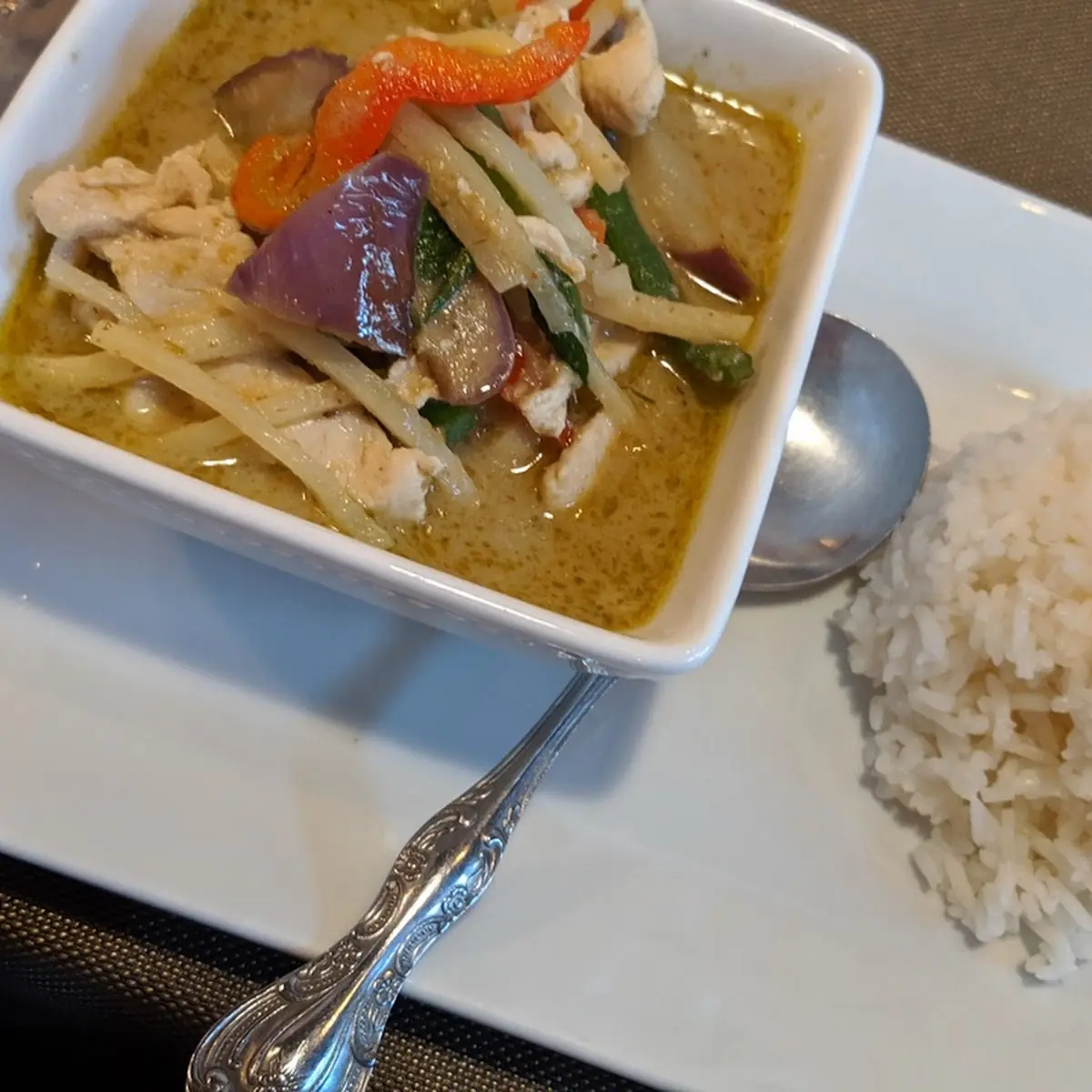 Green Curry Chicken