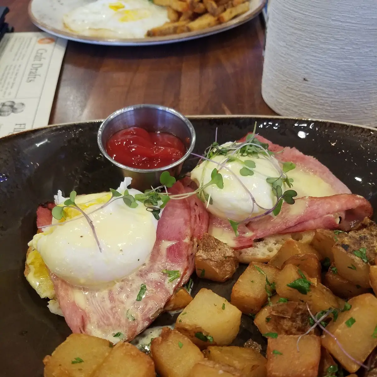 Eggs Benedict