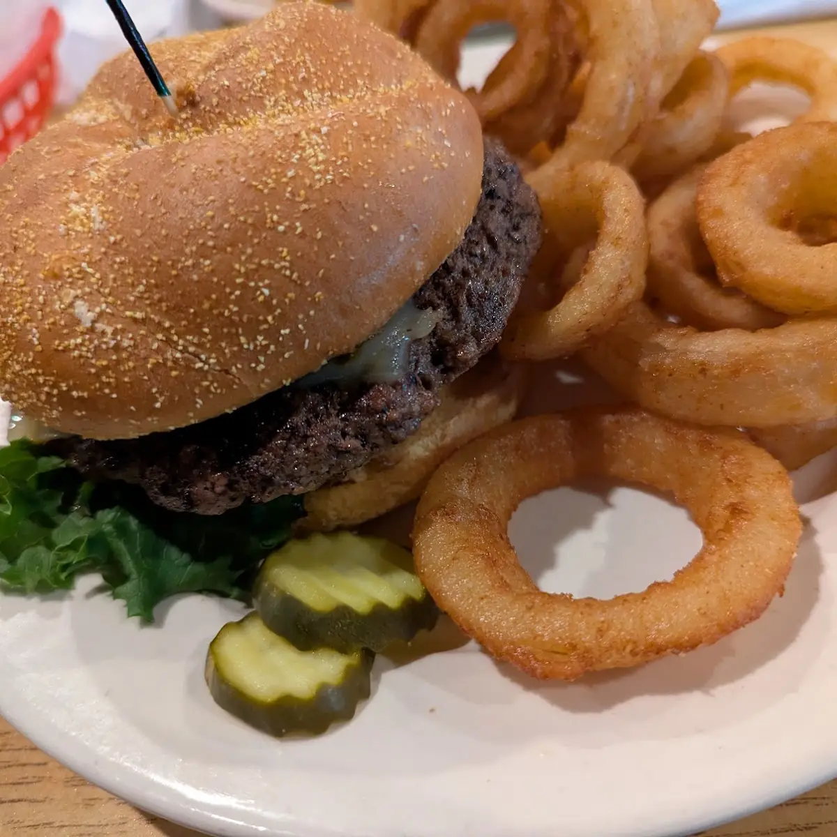 Cheeseburger and Onion Rings