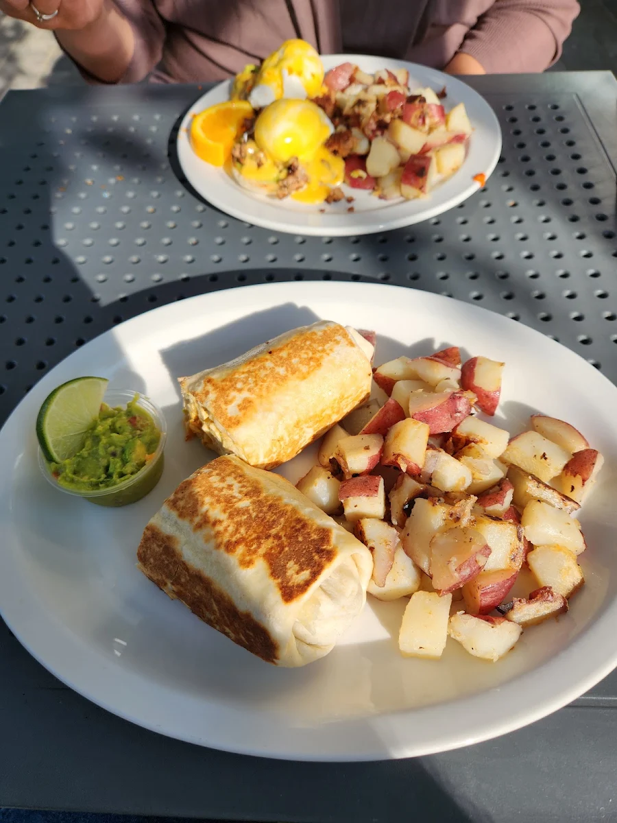 Breakfast Burrito, Huevos Gourmet