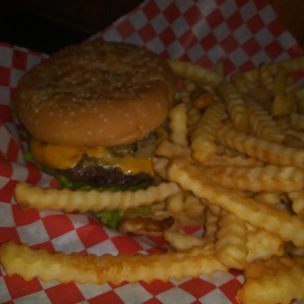 4th Ave All American Cheeseburger
