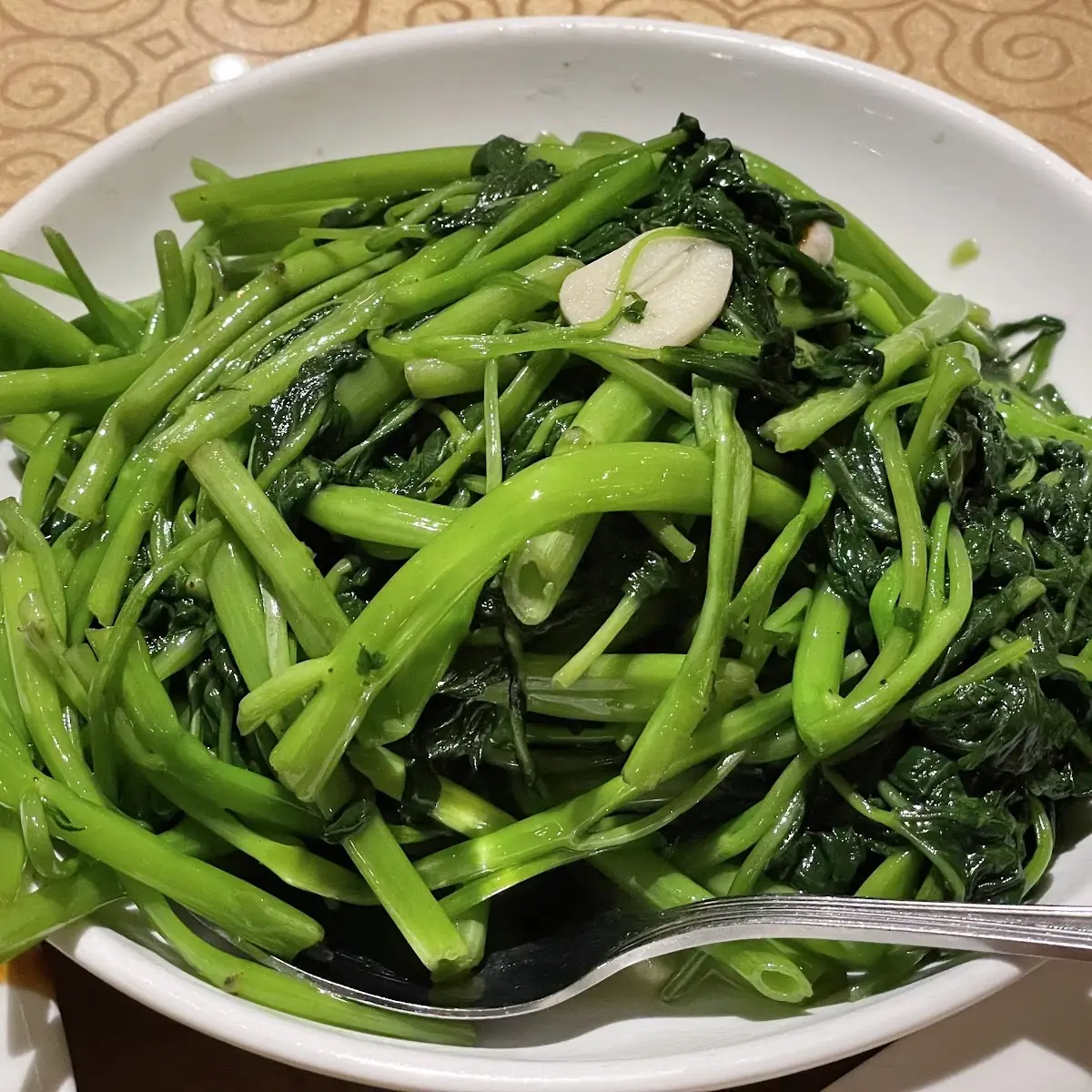 Snow Pea Leaves with Preserved Egg
