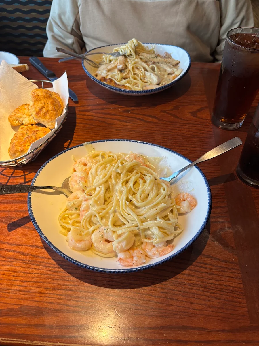 Shrimp Linguini Alfredo with Lobster, Red Lobster