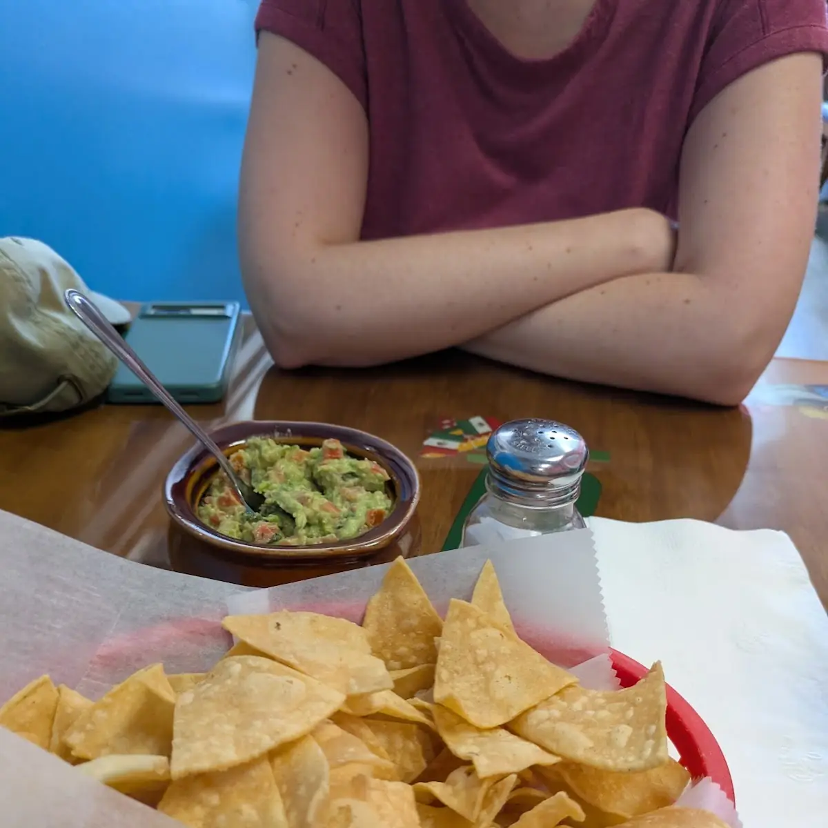 8 OZ Guacamole With Chips