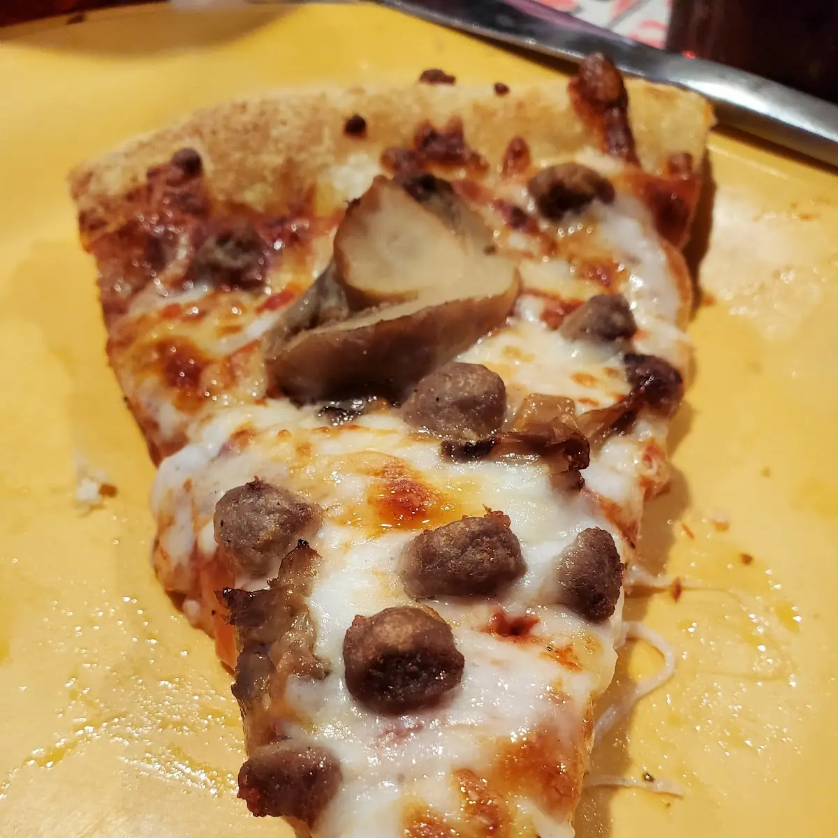 Hamburger Mushroom Pizza