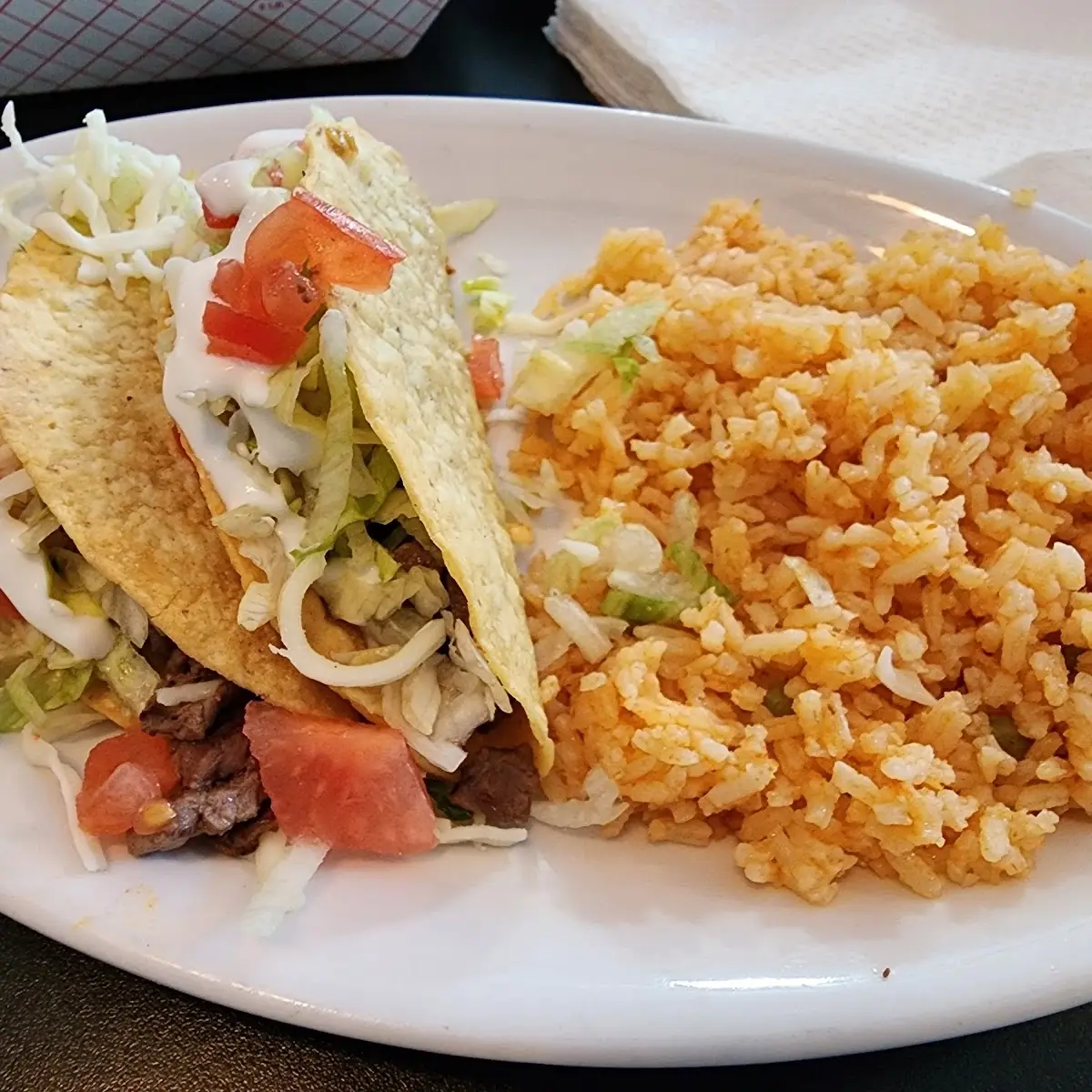 2 Tacos Asada Y Arroz