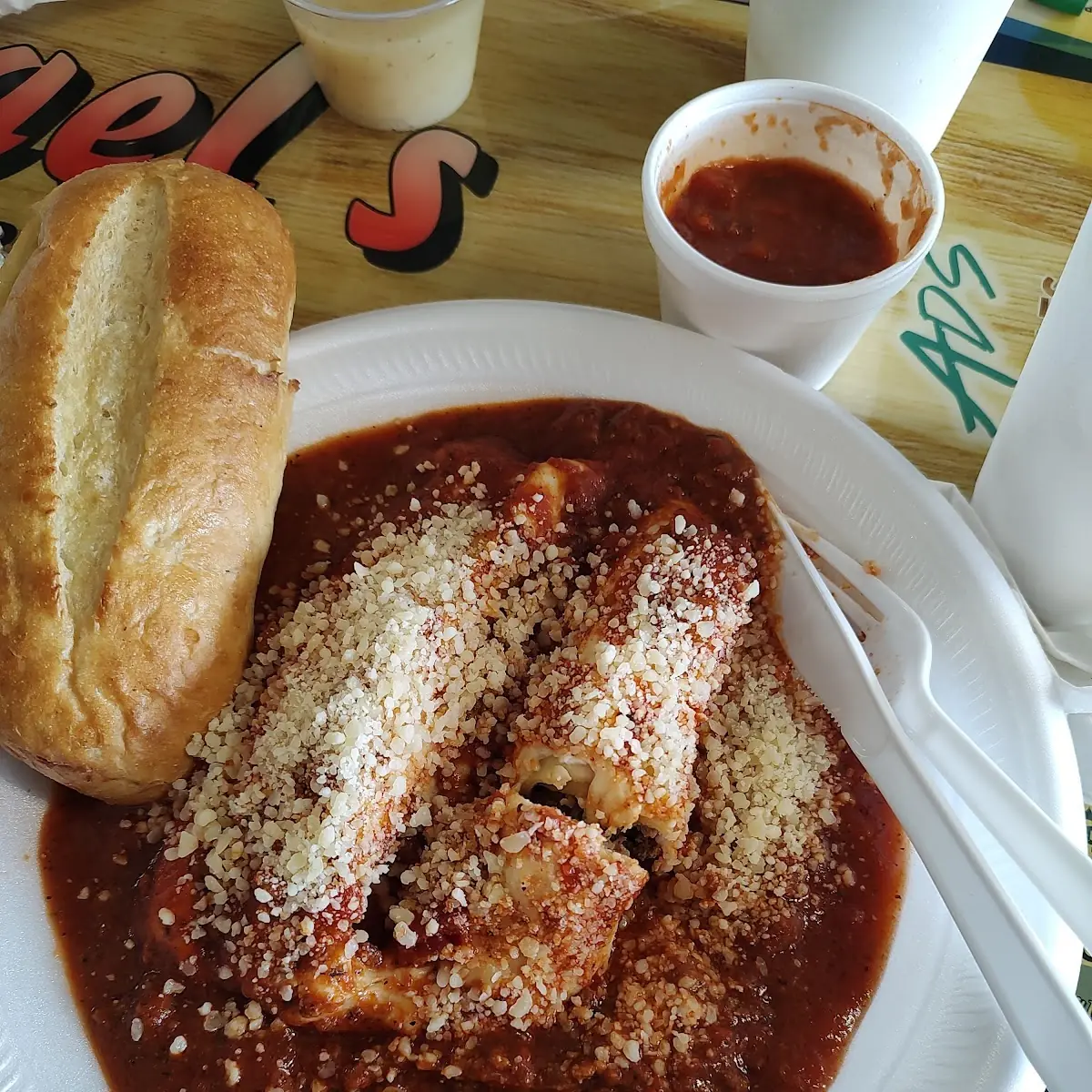 Cannelloni with Garlic Bread