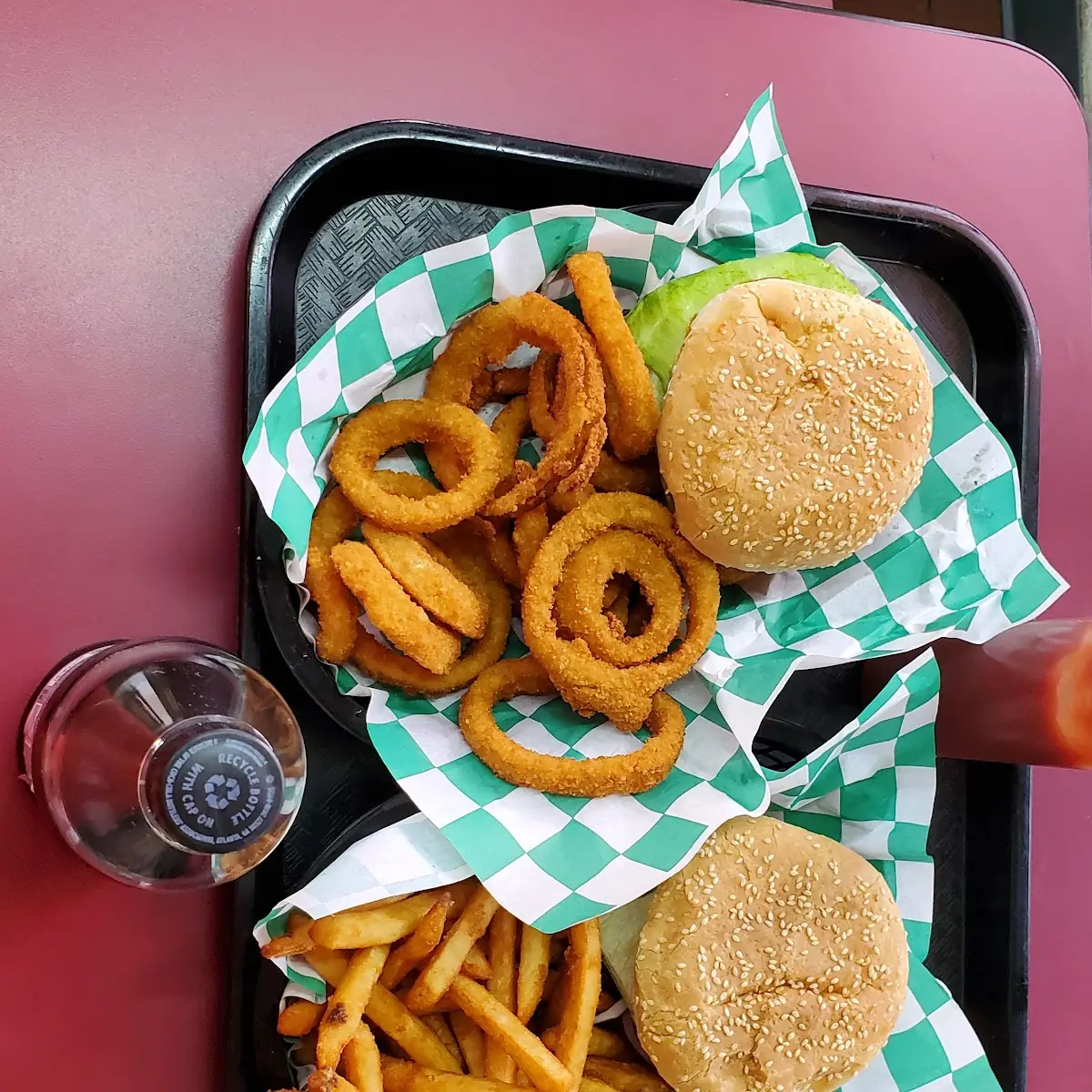 Cheeseburger Basket