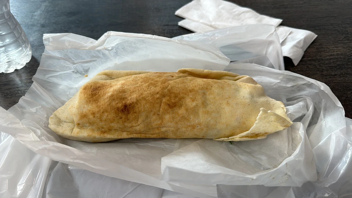 Highlights, Shawarma Max