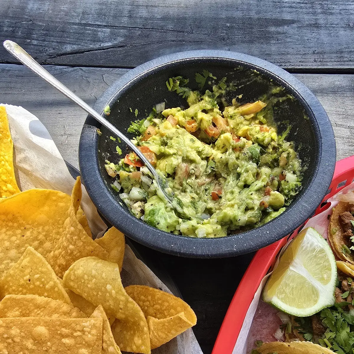 Fresh Guacamole & Chips