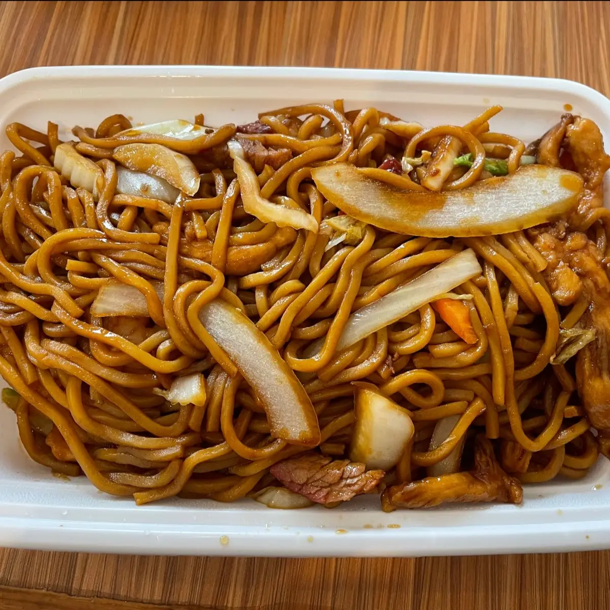 Chicken or Roast Pork Lo Mein