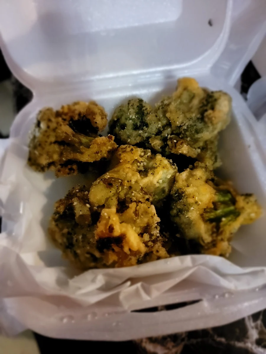 Fried Broccoli with Garlic Sauce