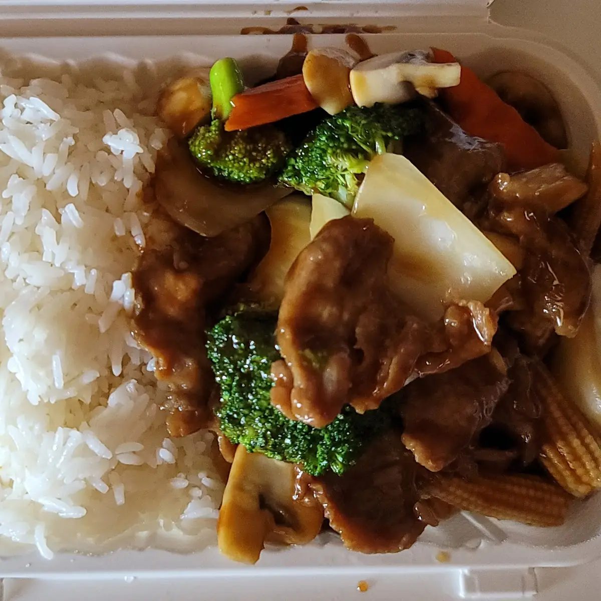 Steamed Chicken with Broccoli