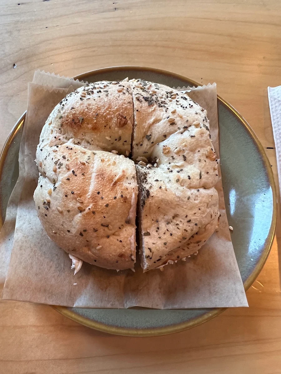 Everything Bagel with Garlic Cream Cheese