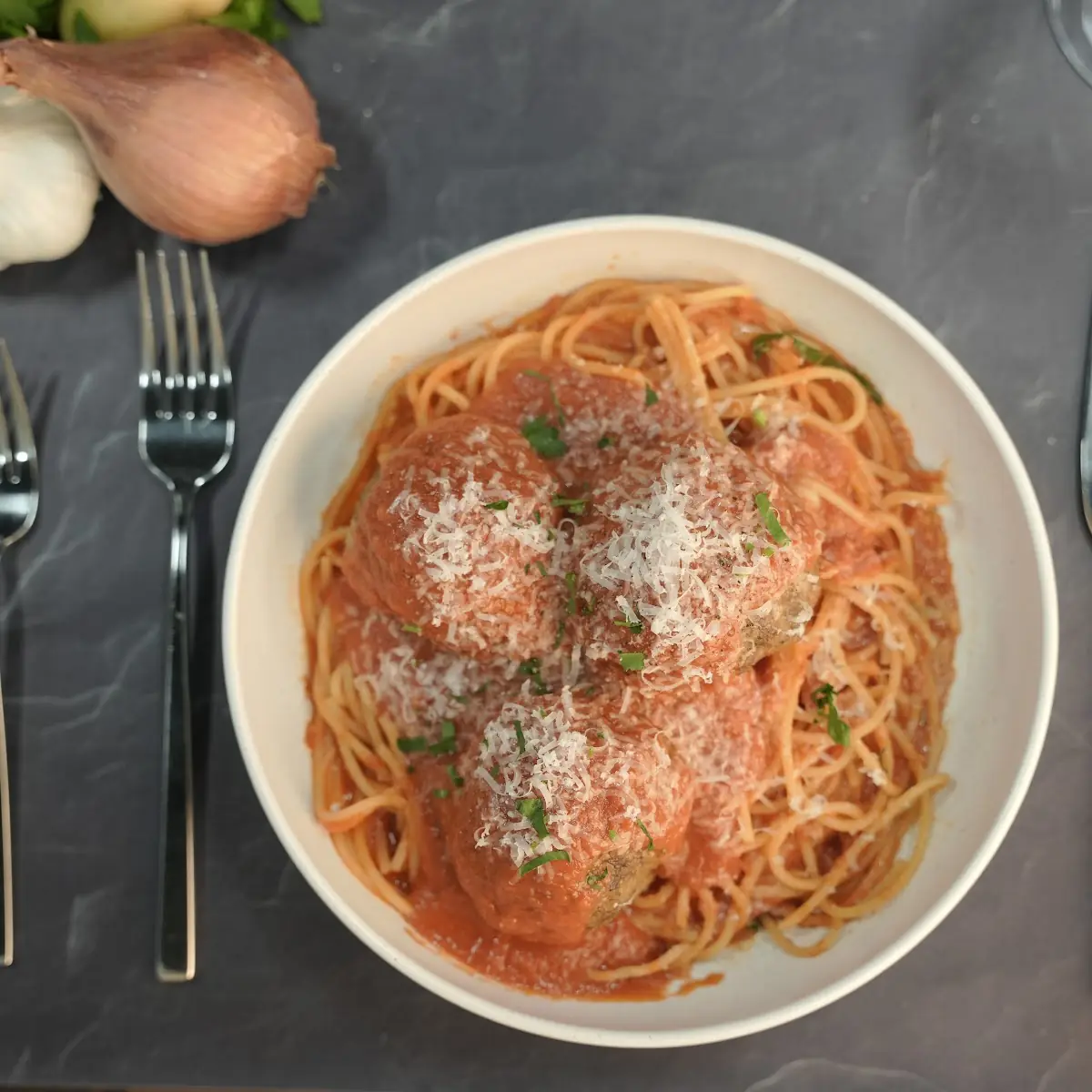 Nonna's Spaghetti & Meatballs