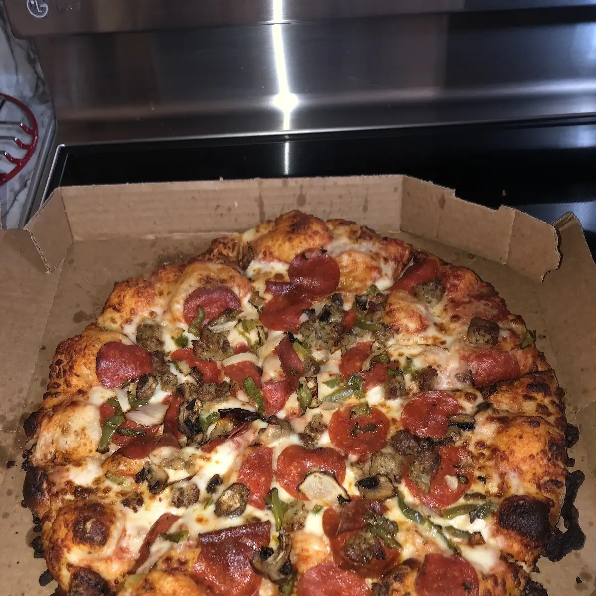 Deluxe Pizza