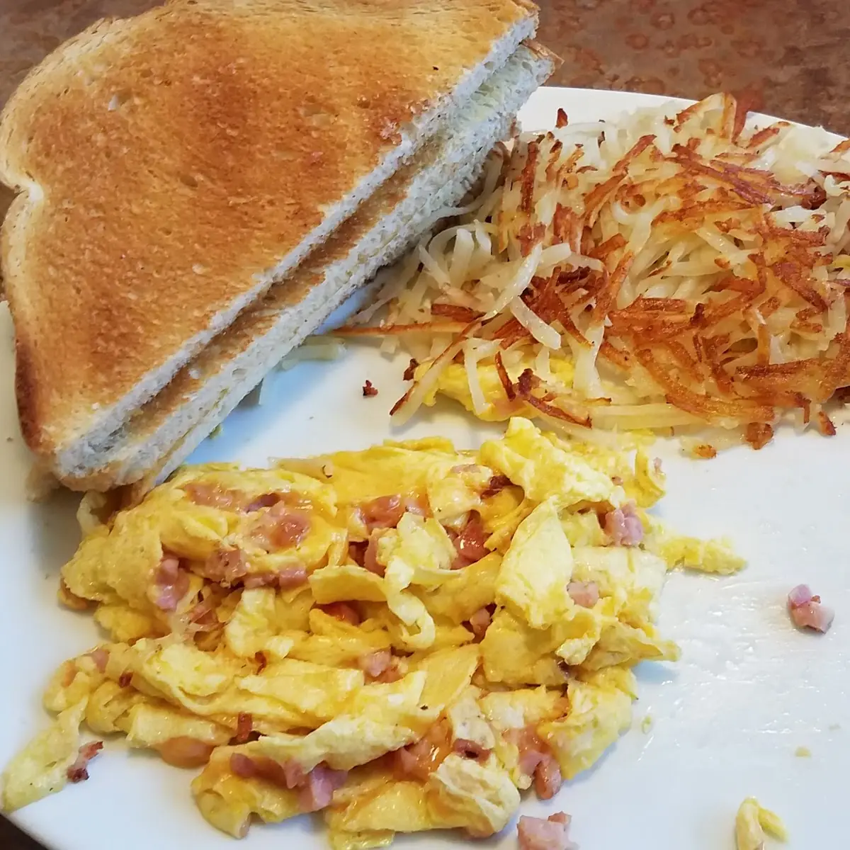 Scrambled Egg Hash Browns & Toast