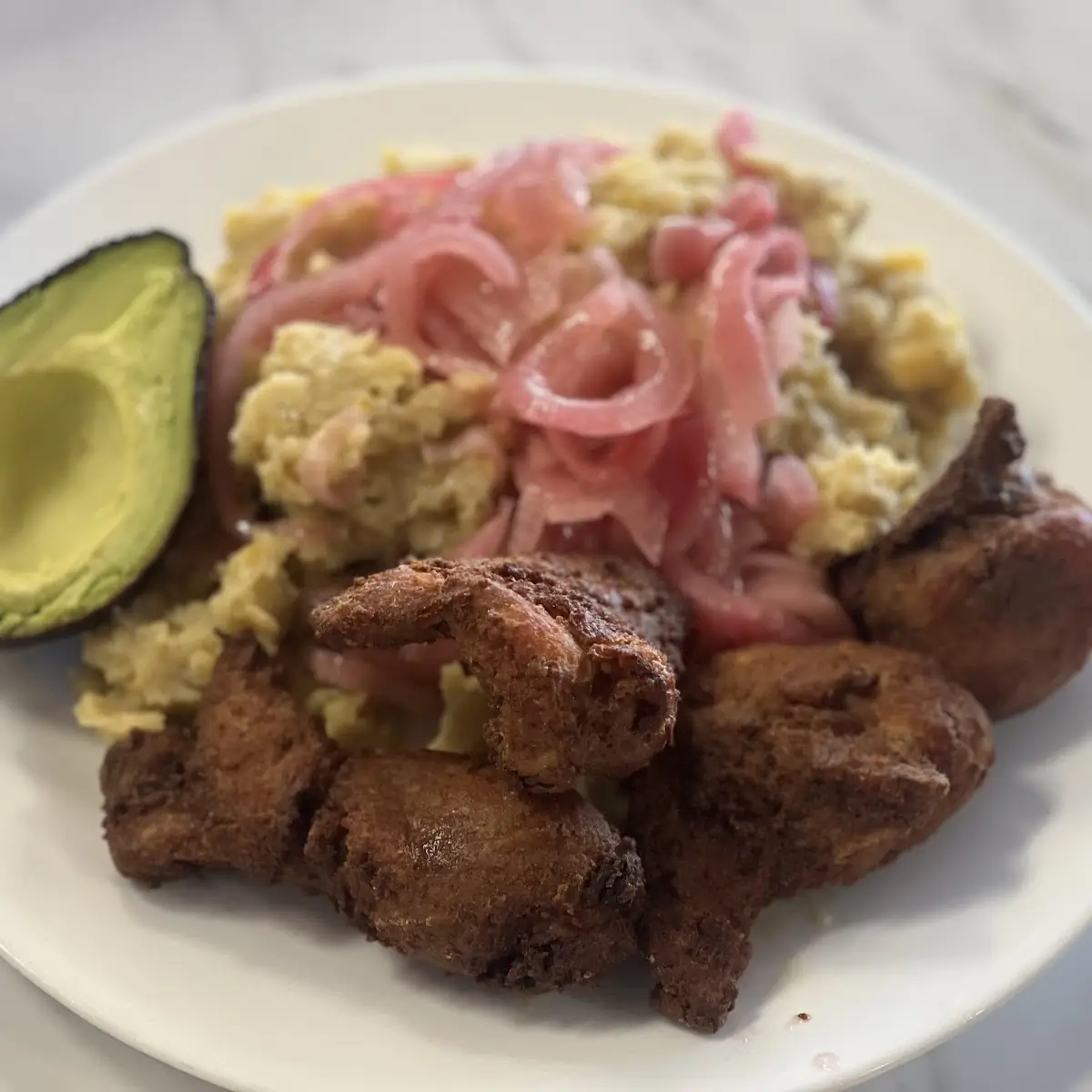 Mangu Con Pollo Frito