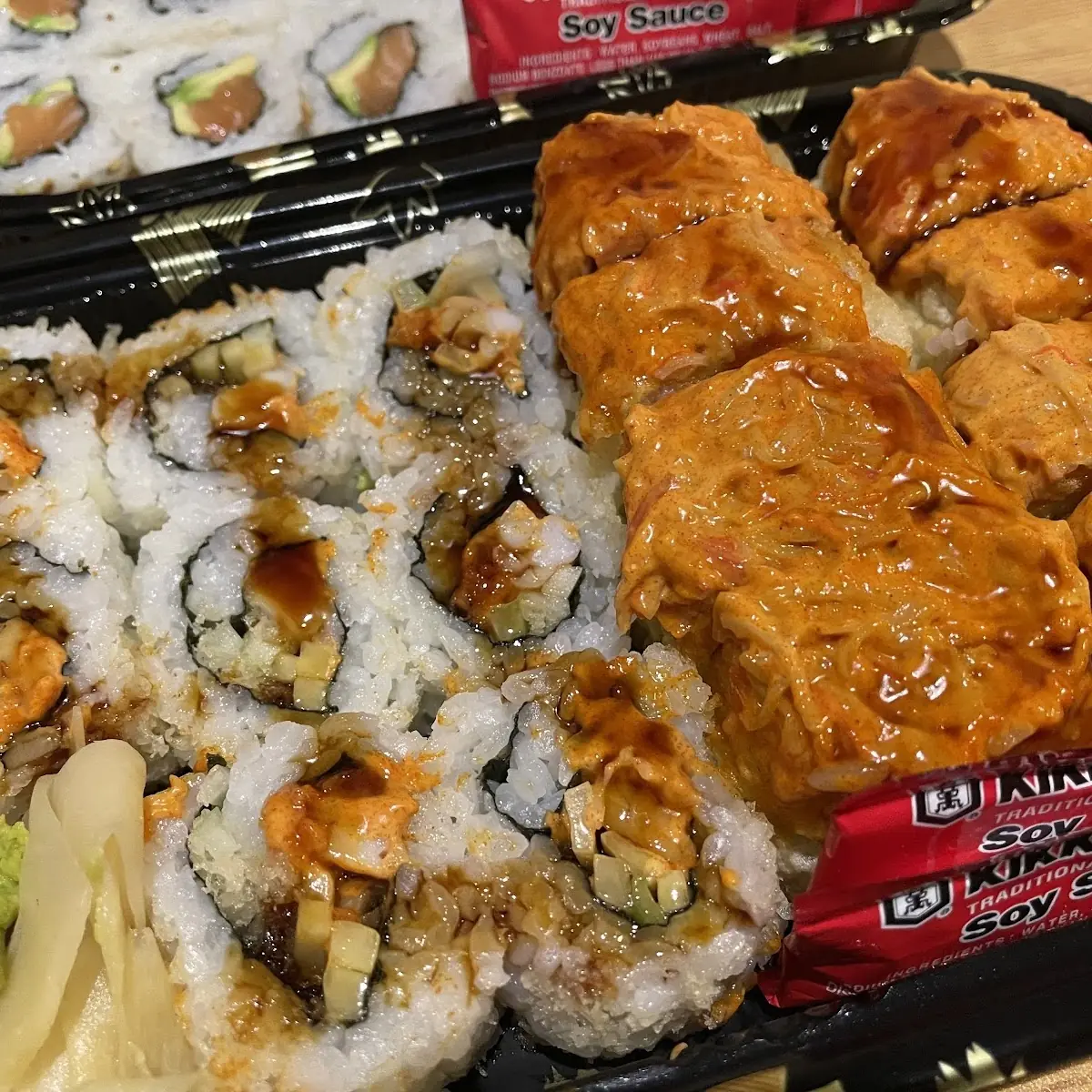 8 Pieces Shrimp California Roll