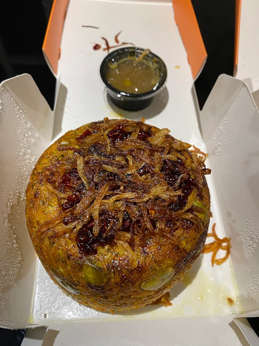 Baghali Polo Mahicheh, Tahchinbar