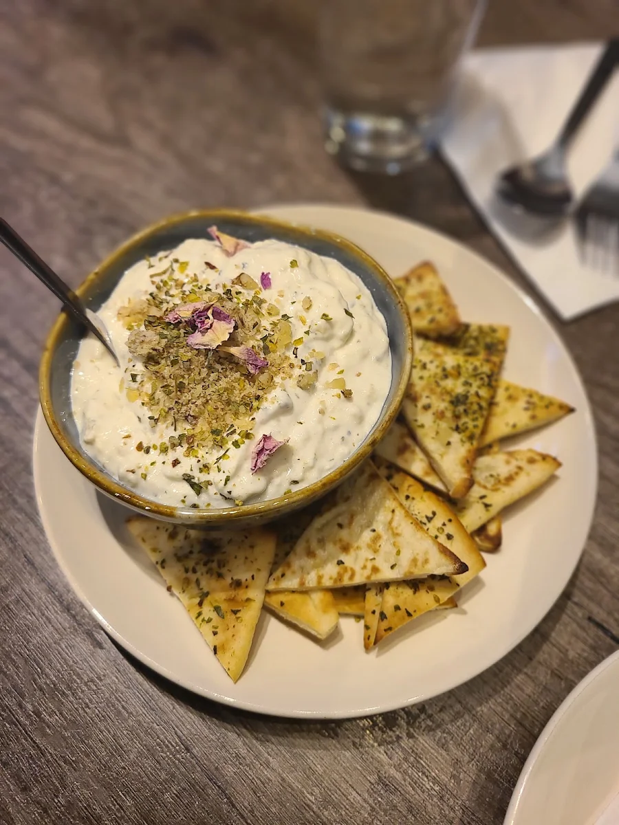 Mast O Khiar, Tahchinbar