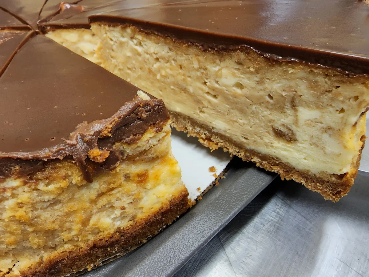 Butterfinger Cheesecake Slice