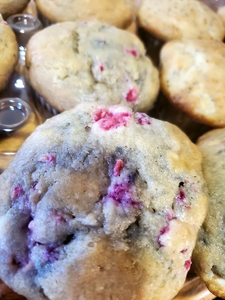 Cranberry White Chocolate Muffins