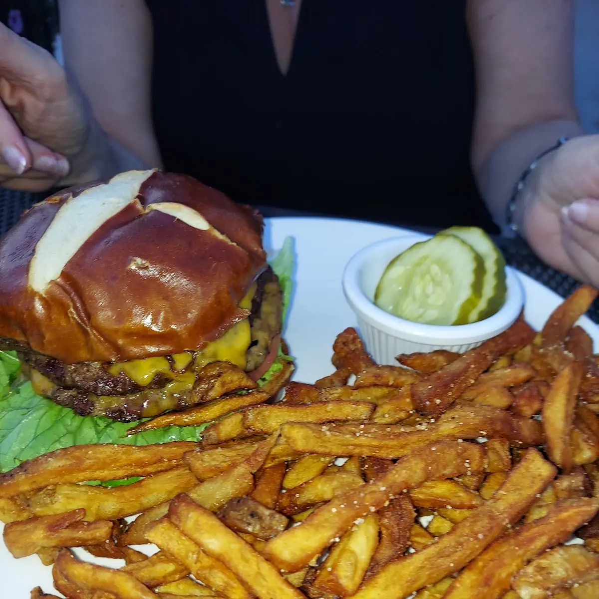 Cheeseburger Deluxe