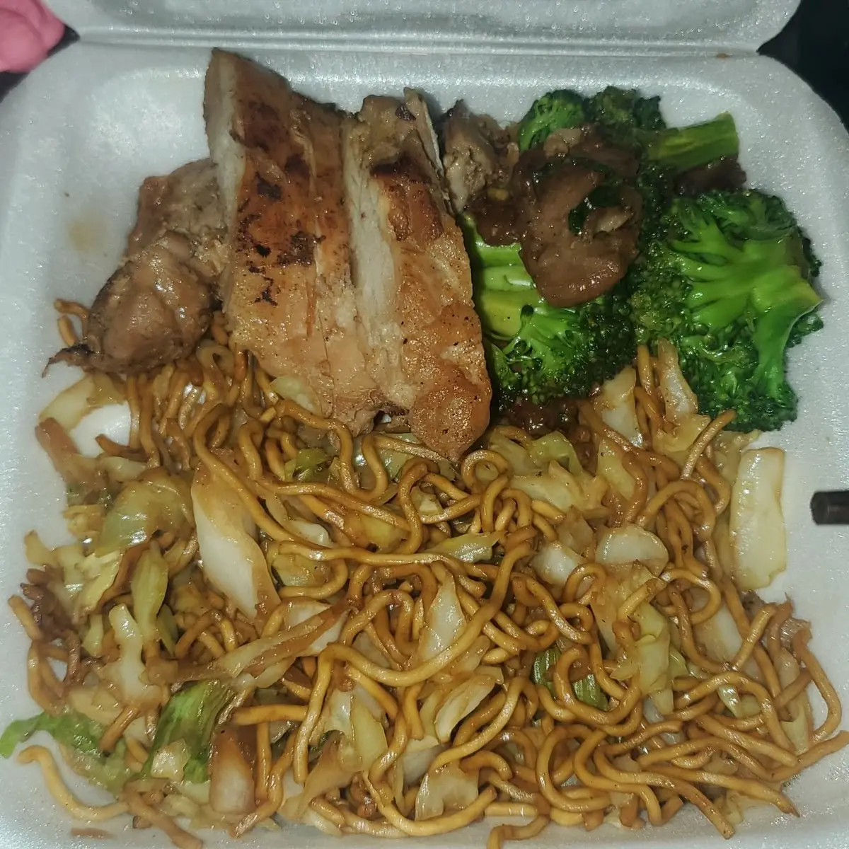 Teryaki Chicken Chow Main and Beef Broccoli