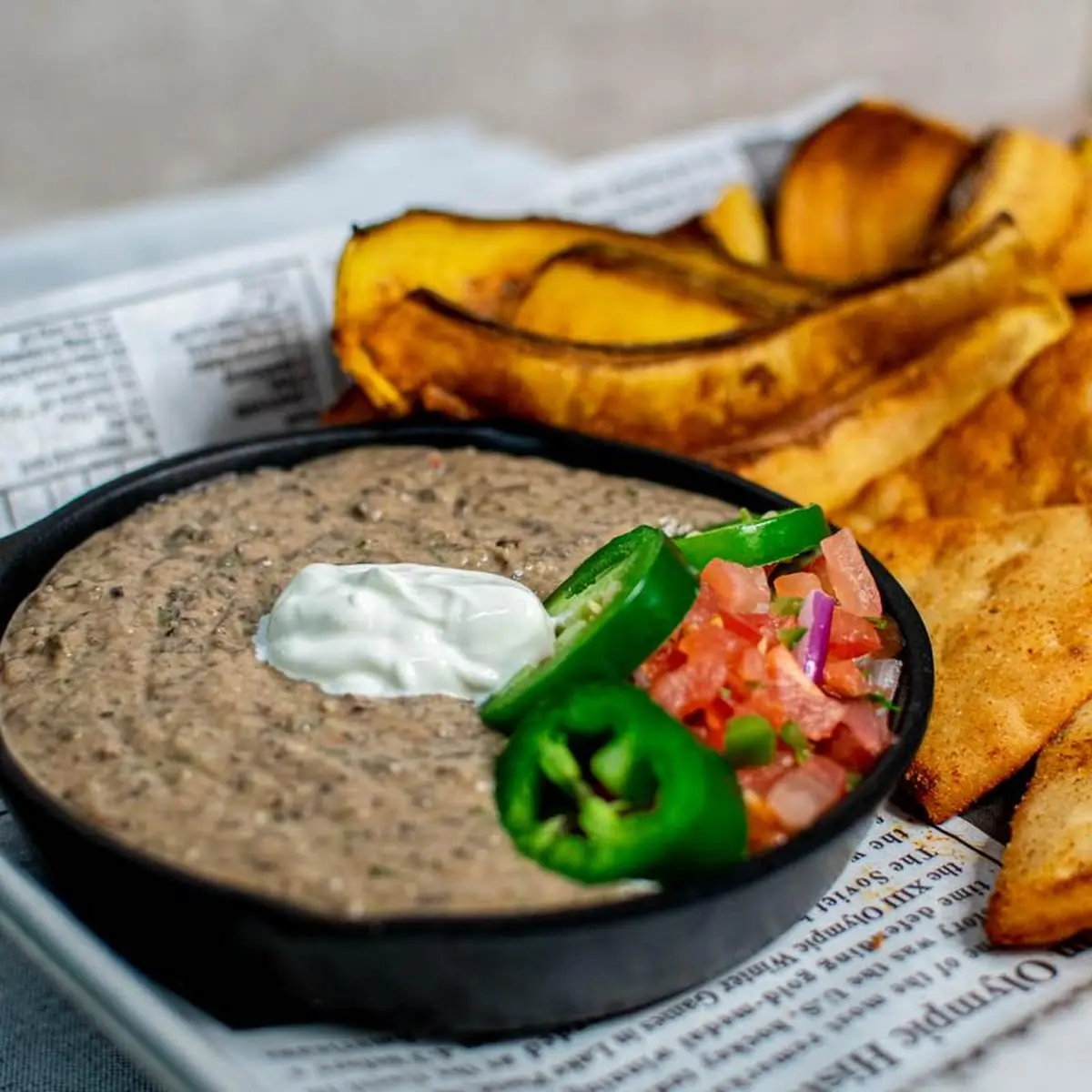 Black Bean Hummus