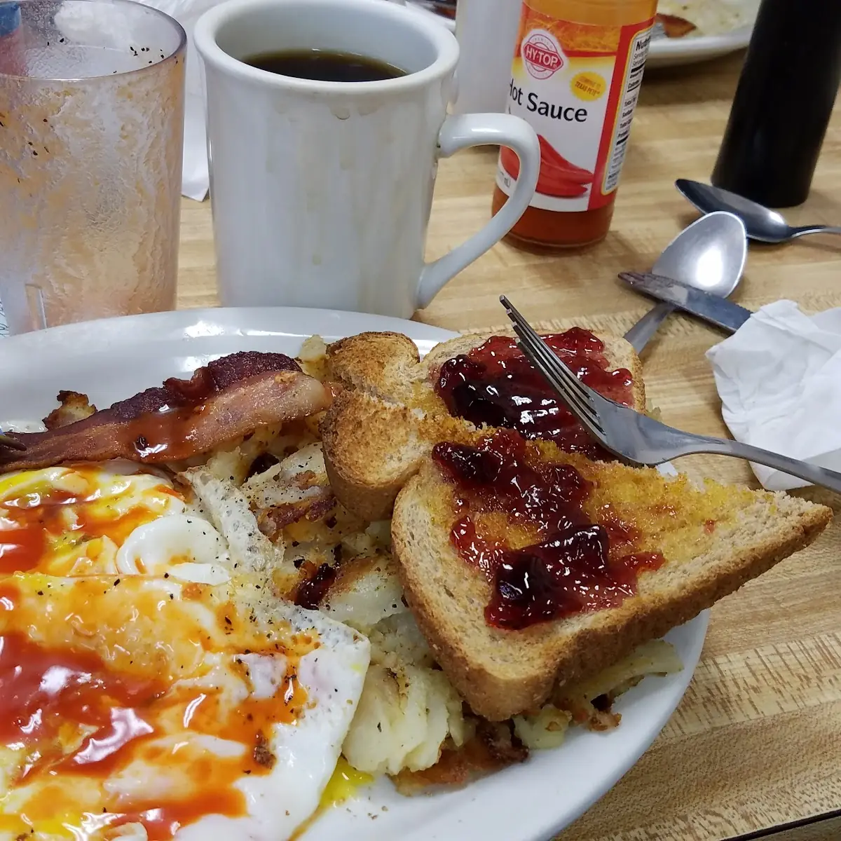 Eggs Bacon 'Taters N' Toast w Hot Sauce