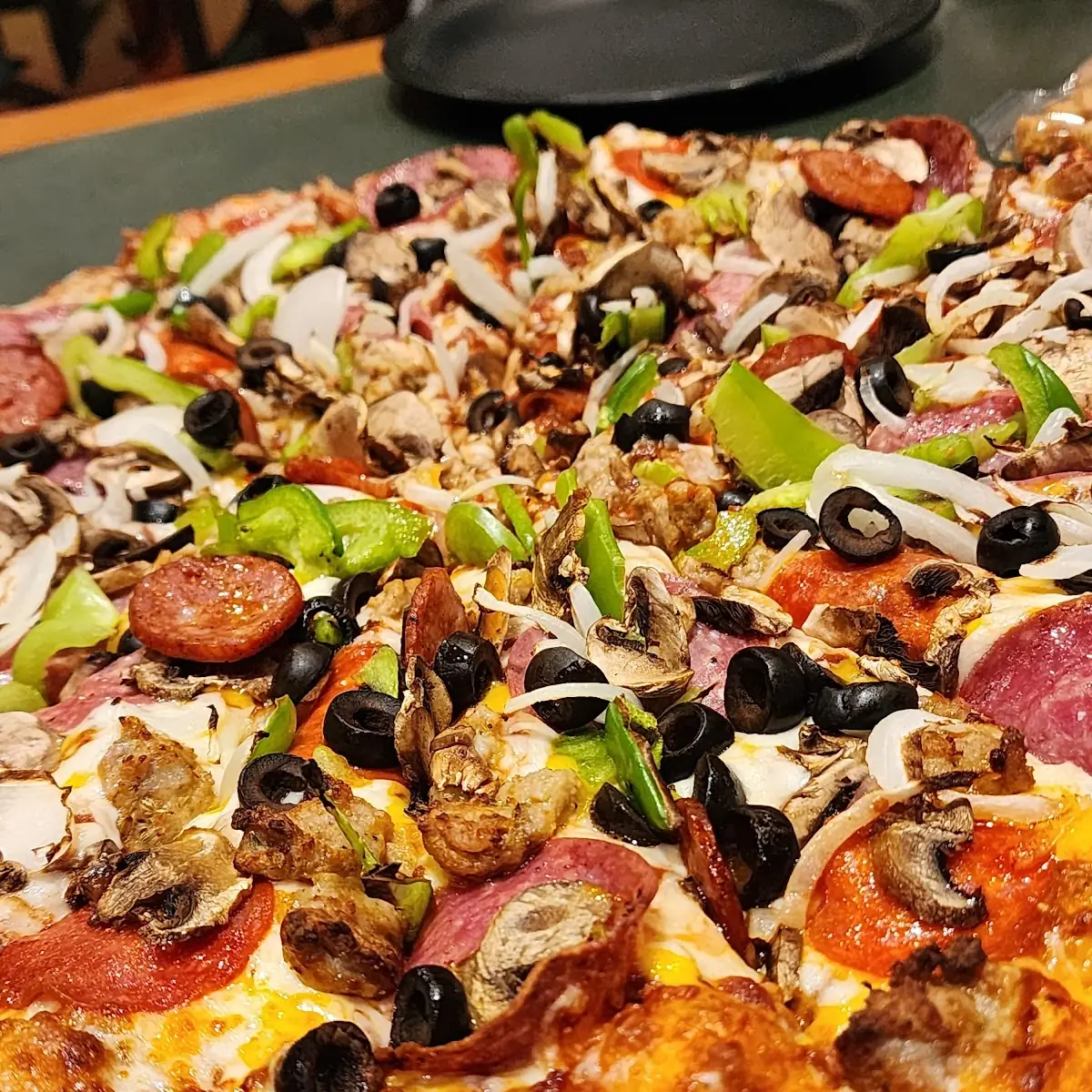 King Arthur's Supreme Pizza