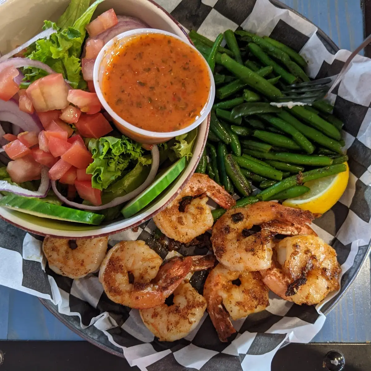Grilled Shrimp with Green Beans and Side Salad