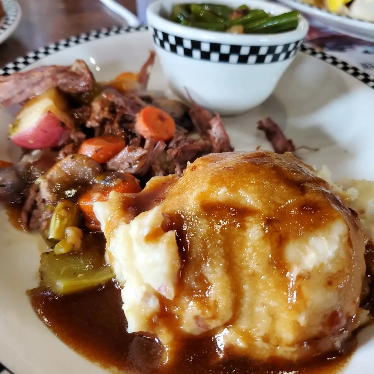 Open-Faced Hot Turkey Sandwich 880 Cals