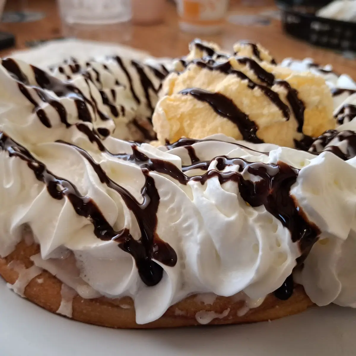 Cinnamon Roll Alomode