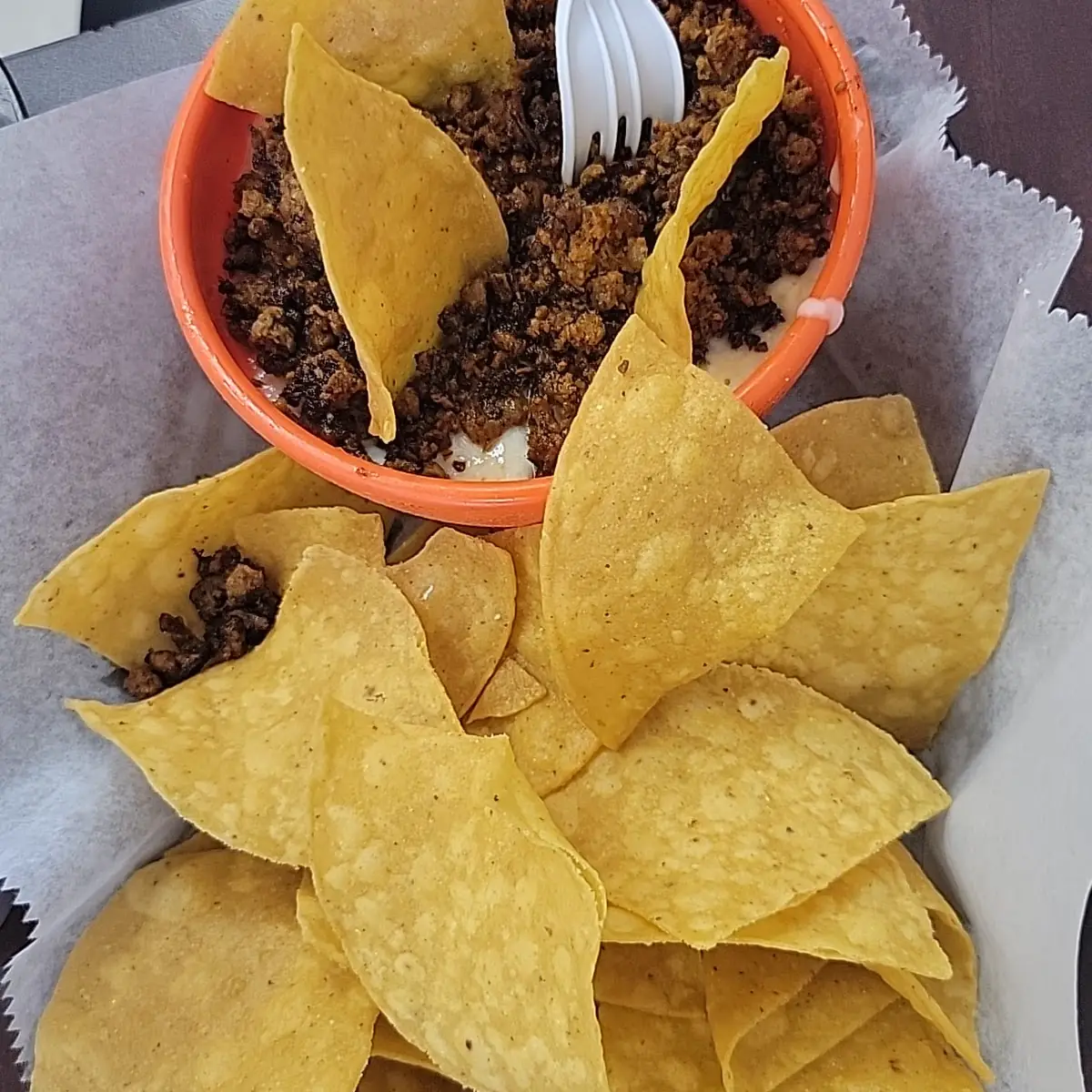 Queso Fundido Con Chorizo