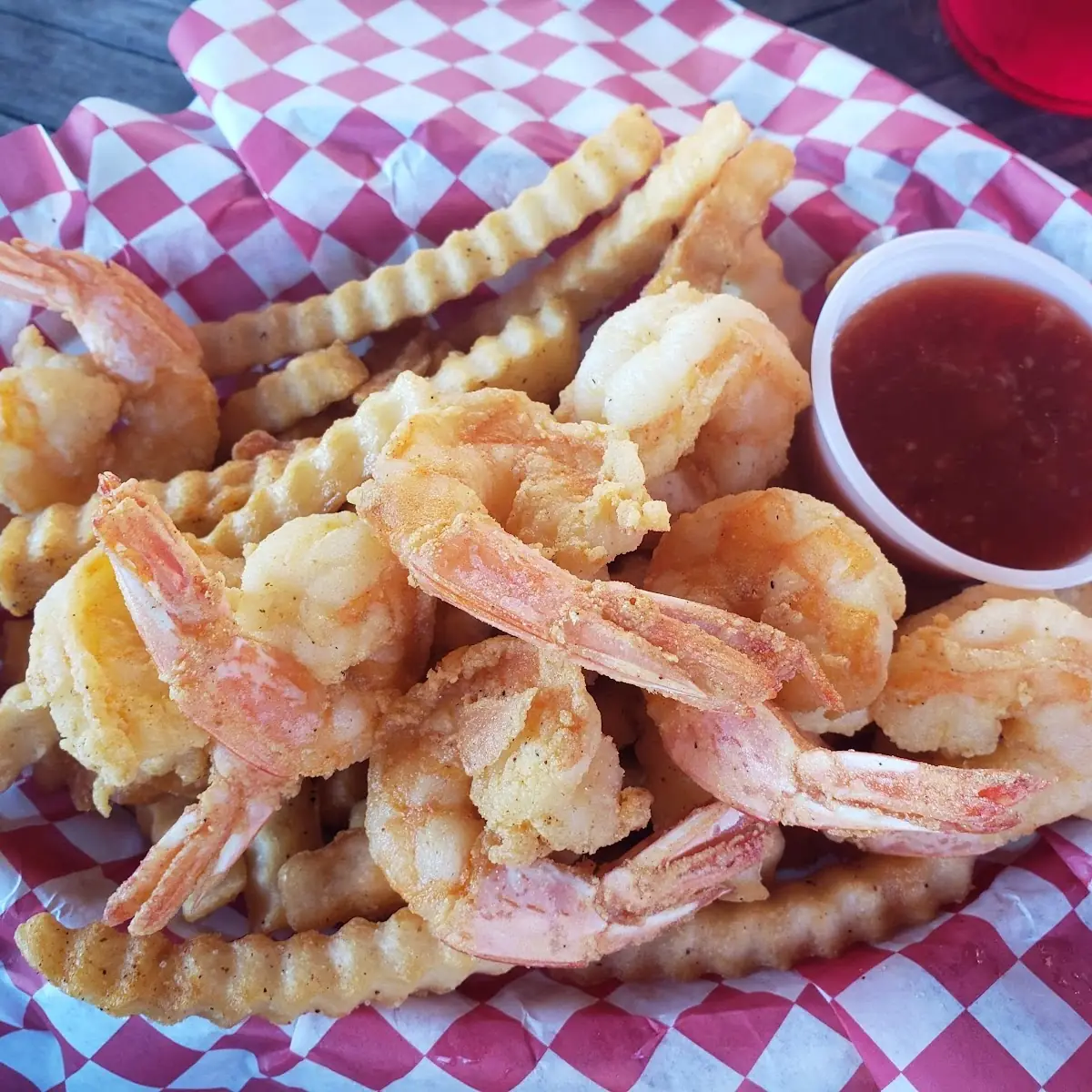 Fried Fish or Shrimp Basket
