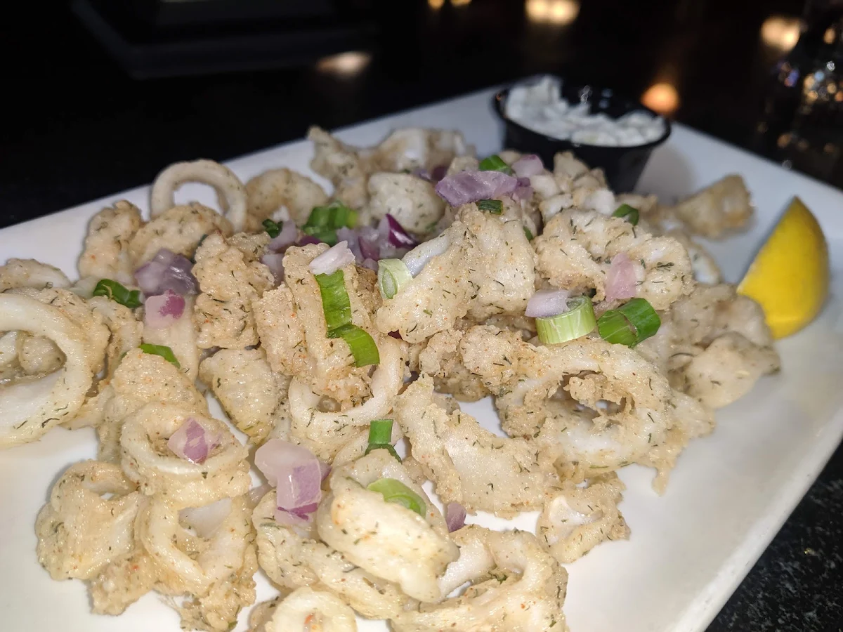 Calamari, Fort Pub & Grill